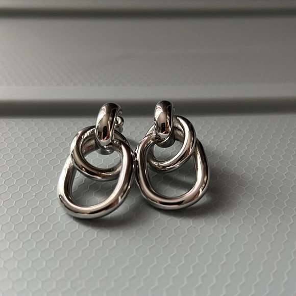 Victoria Emerson Rodeo Earrings - silver - Picture 3 of 4